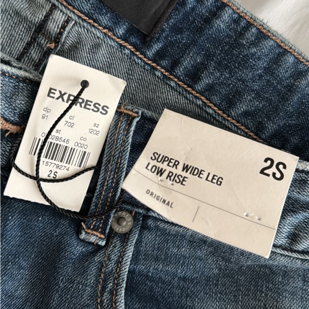 Express Low Rise Super Wide Leg Jeans - Denim Blue